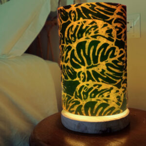 Lámpara de mesa: "Monstera verde" - Imagen 7